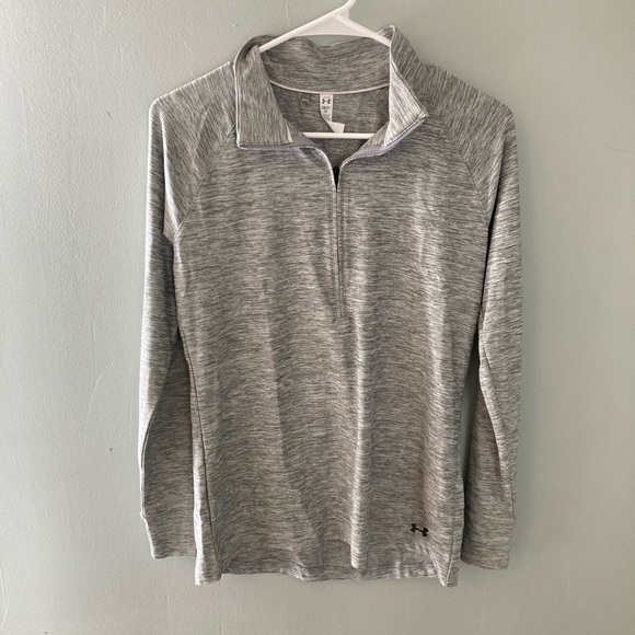 Under Armour - Picture 1 of 3